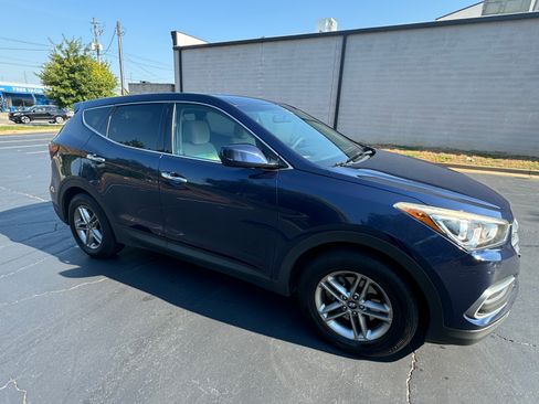 Used 2018 Hyundai Santa Fe Sport image 1