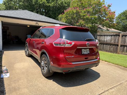 Used 2016 Nissan Rogue SL w/ SL Premium Package FWD image 4