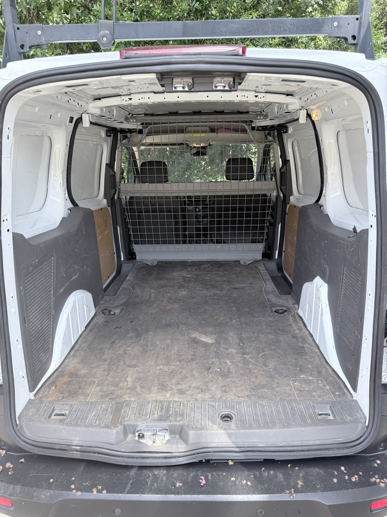 Used 2021 Ford Transit Connect XL FWD image 15