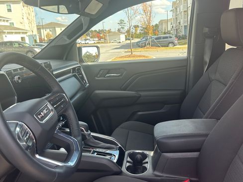 Used 2023 GMC Canyon Elevation w/ Trailering Package image 10