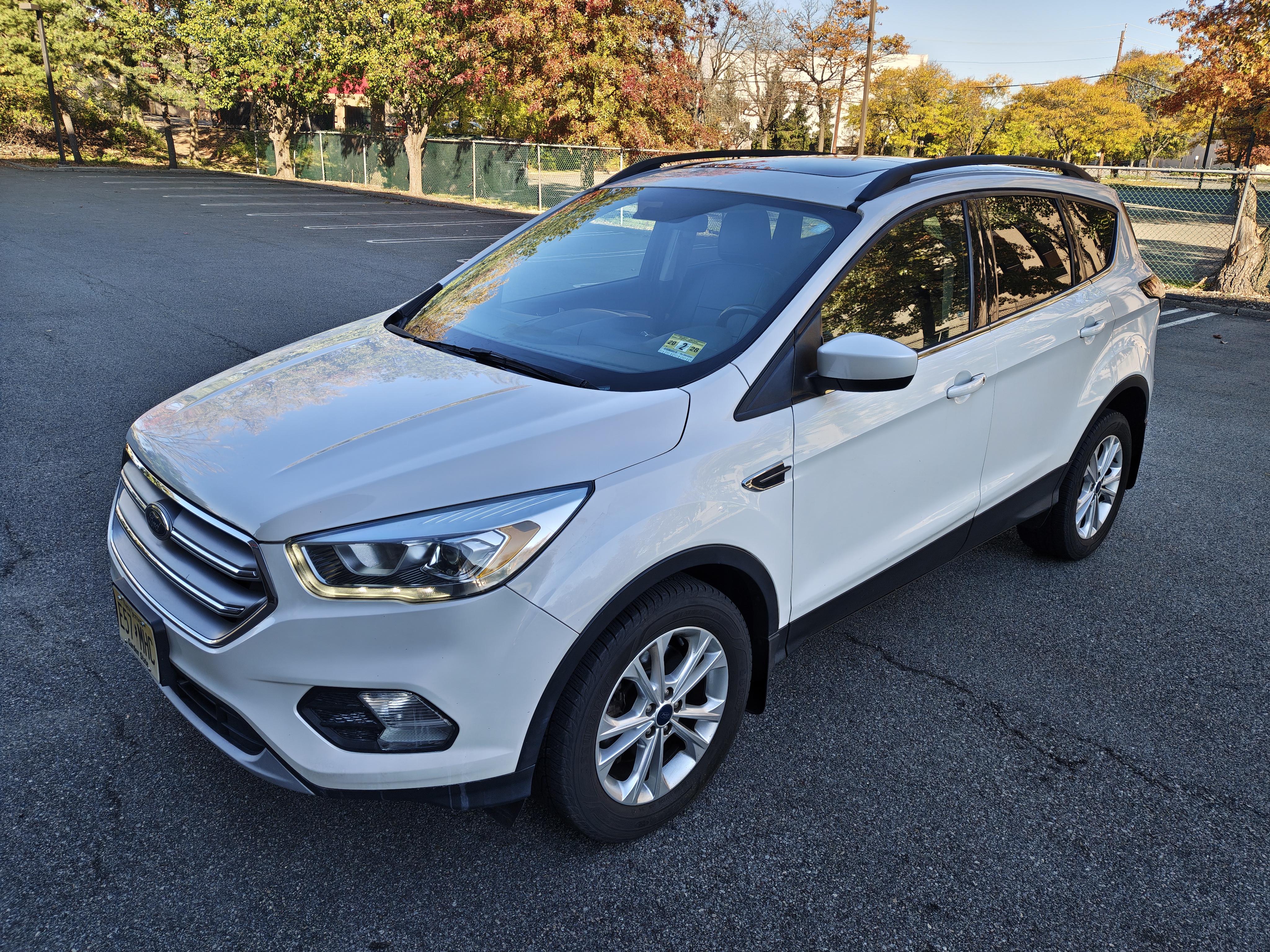 Used 2017 Ford Escape SE w/ Equipment Group 201A AWD/4WD image 15