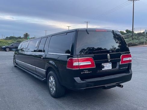 Used 2008 Lincoln Navigator L 2WD image 21