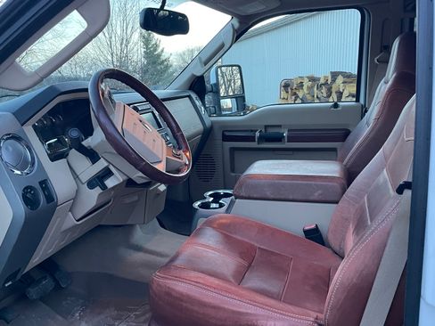 Used 2008 Ford F250 King Ranch image 4
