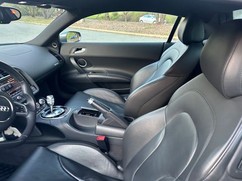 Used 2014 Audi R8 V8 image 12