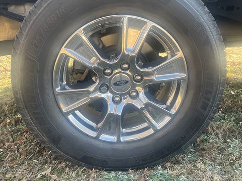 Used 2017 Ford F150 XLT w/ Equipment Group 302A Luxury image 17