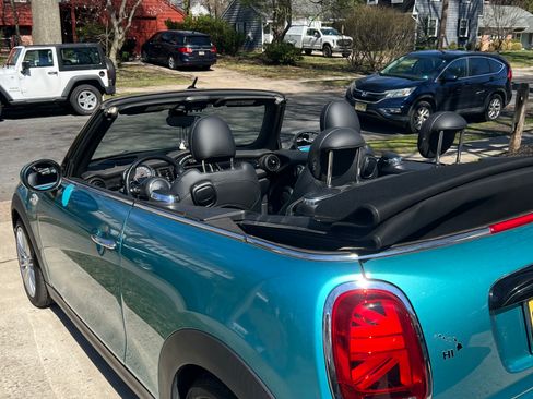 Used 2019 MINI Cooper S image 2