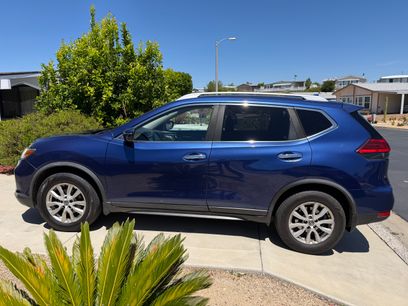 Used 2017 Nissan Rogue SV