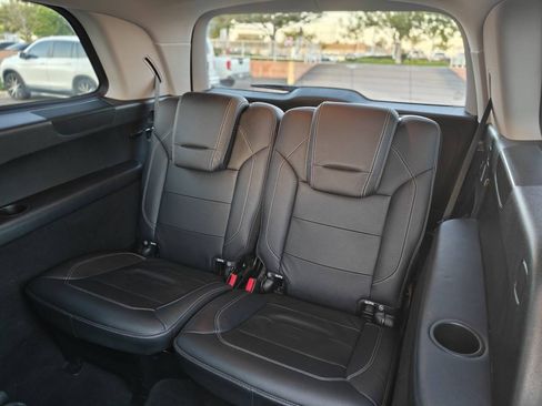 Used 2014 Mercedes-Benz GL 450 4MATIC w/ Lighting Package image 14
