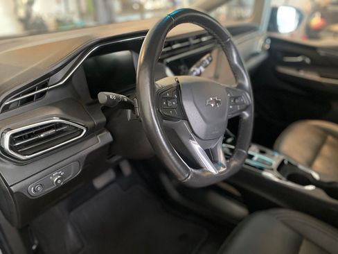 Used 2023 Chevrolet Bolt LT w/ Infotainment Package image 5