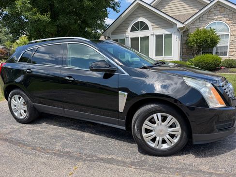 Used 2016 Cadillac SRX Luxury FWD image 2