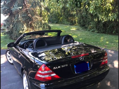 Used 2001 Mercedes-Benz SLK 320 image 2