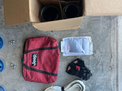 Used 2016 Jeep Wrangler Unlimited Rubicon image 24