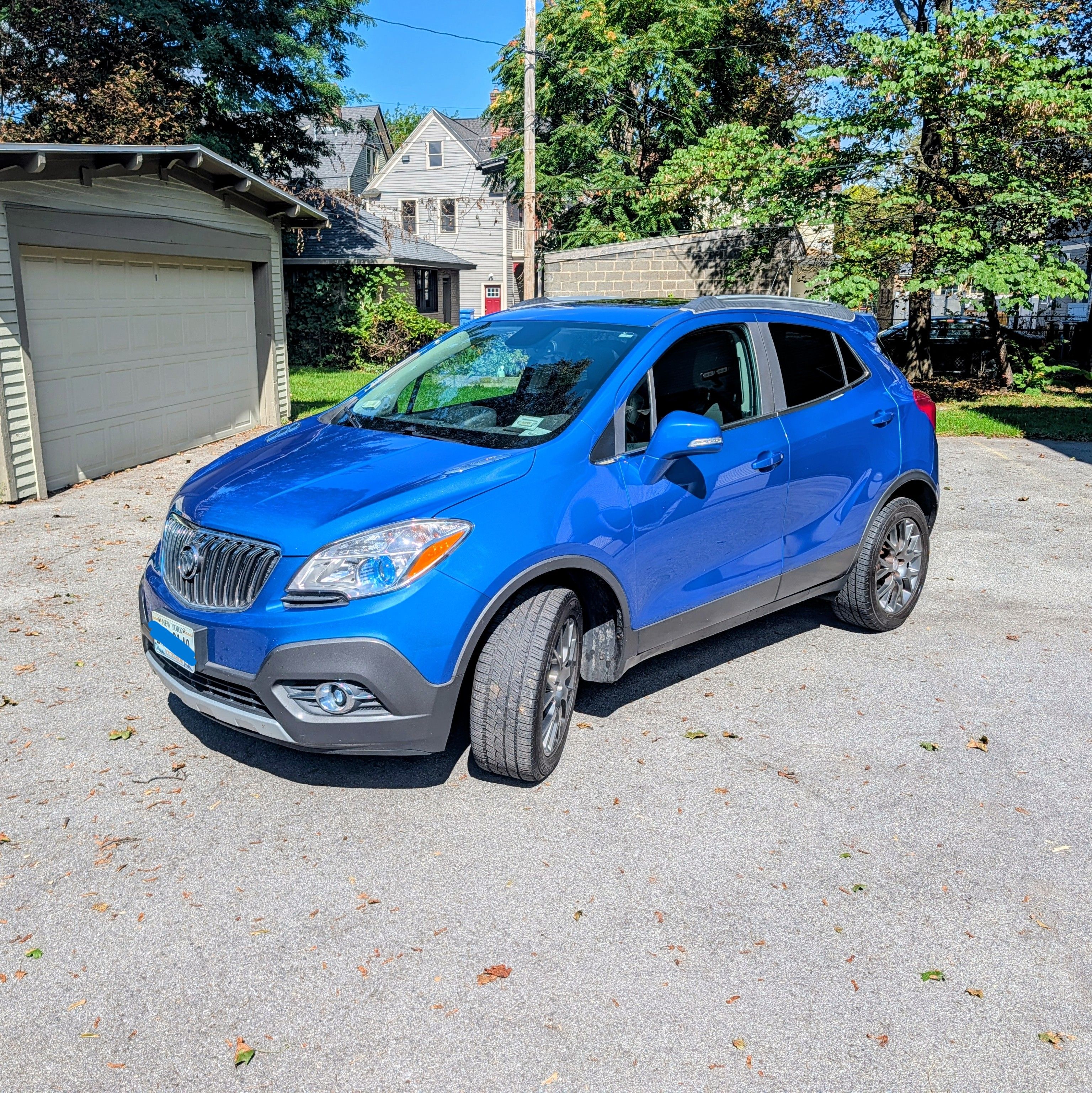 Used 2016 Buick Encore Sport Touring AWD/4WD image 2