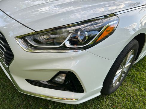 Used 2018 Hyundai Sonata SE w/ Cargo Package FWD image 9