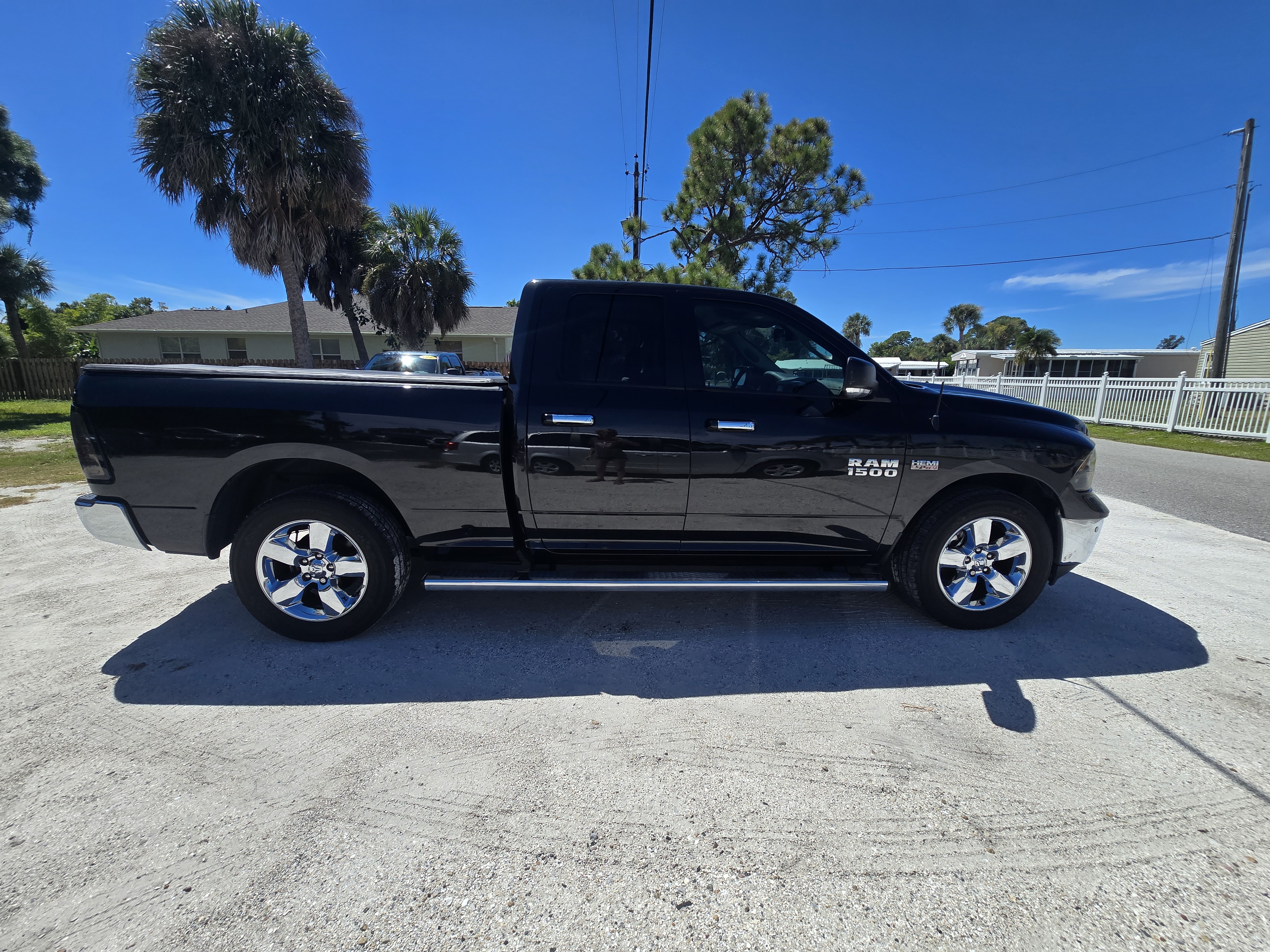 Used 2017 RAM 1500 Big Horn RWD image 4