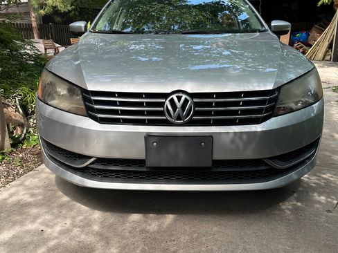 Used 2015 Volkswagen Passat TDI SE FWD image 17