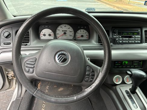 Used 2004 Mercury Marauder image 12