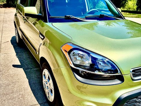 Used 2012 Kia Soul FWD image 8