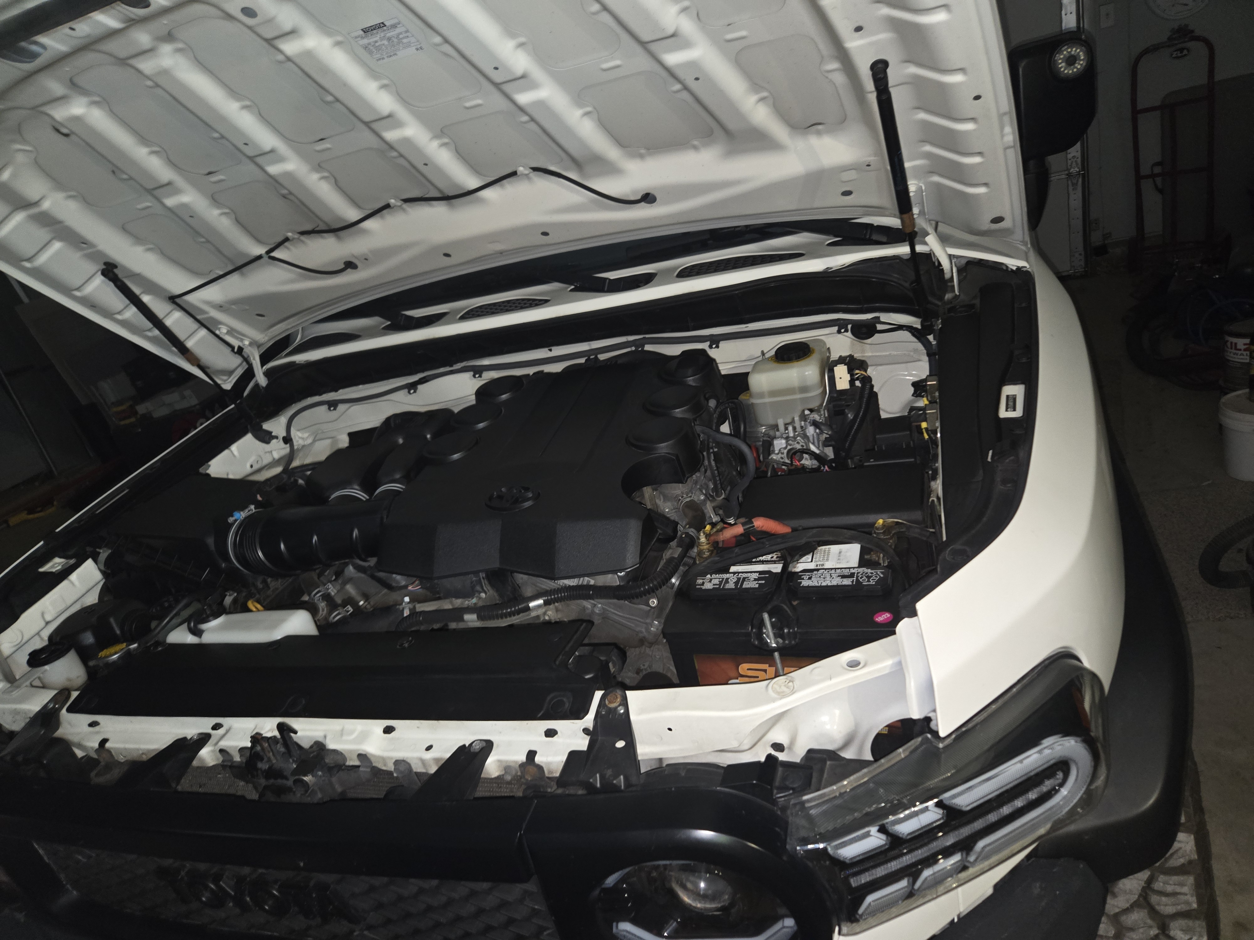 Used 2014 Toyota FJ Cruiser 4WD w/ Upgrade Package image 30
