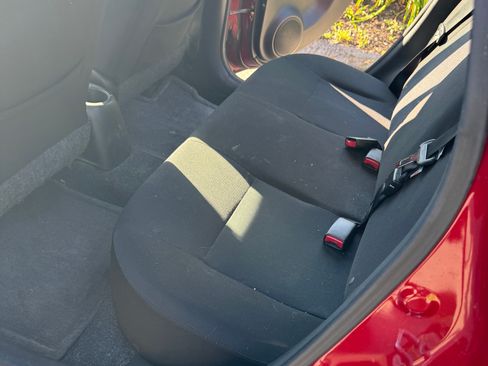 Used 2014 Nissan Versa Note S FWD image 10