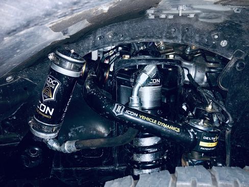 Used 2019 Toyota 4Runner TRD Off-Road Premium image 9