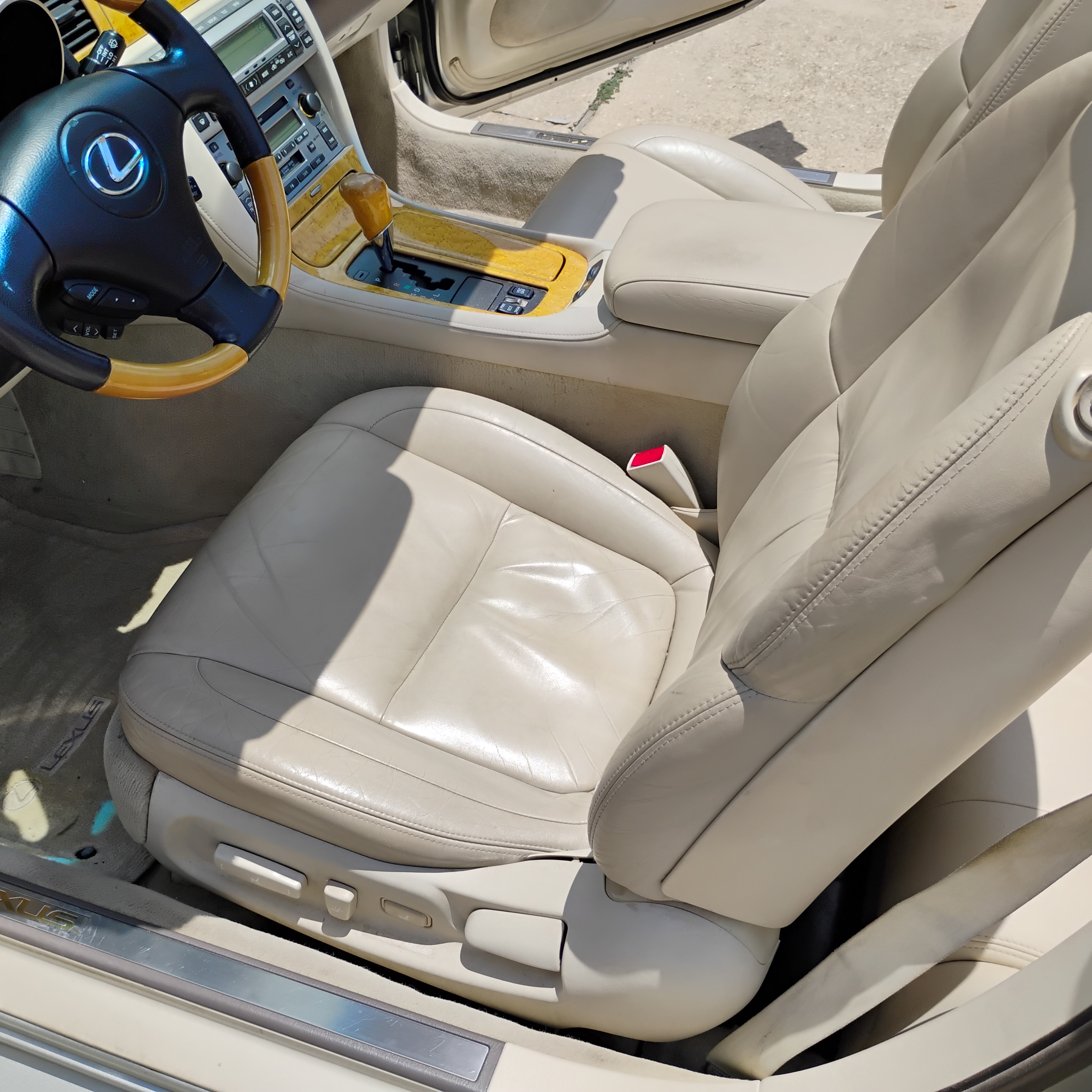 Used 2003 Lexus SC 430 Convertible RWD image 22