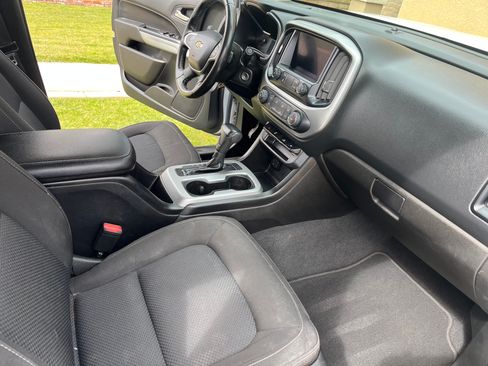 Used 2020 Chevrolet Colorado LT image 9
