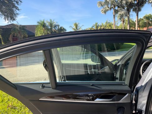 Used 2019 BMW 540i w/ Executive Package RWD image 16