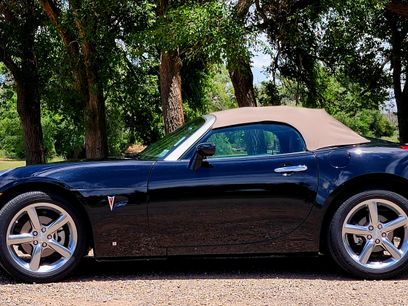 Used 2009 Pontiac Solstice Convertible w/ Premium Package