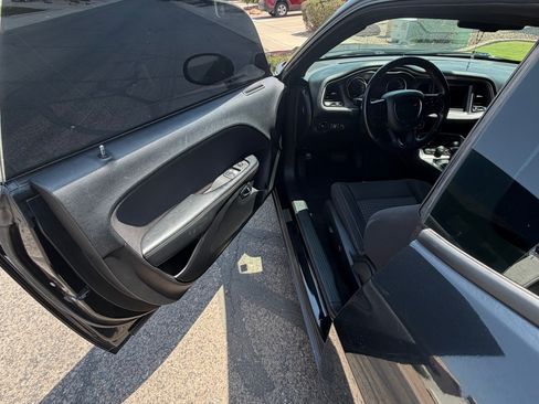 Used 2019 Dodge Challenger SXT RWD image 8