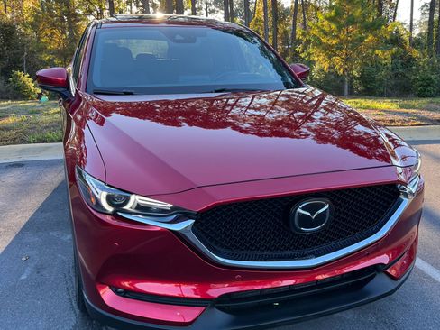 Used 2019 MAZDA CX-5 Signature image 1
