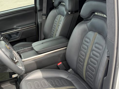 Used 2024 Rivian R1T Adventure AWD/4WD image 19
