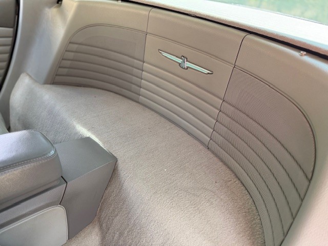 Used 2004 Ford Thunderbird Pacific Coast RWD image 9