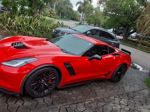 Used 2015 Chevrolet Corvette Z06 image 5