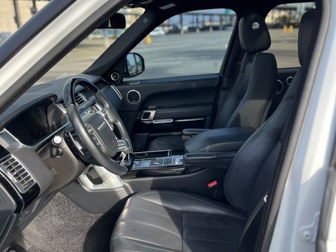 Used 2016 Land Rover Range Rover HSE image 11