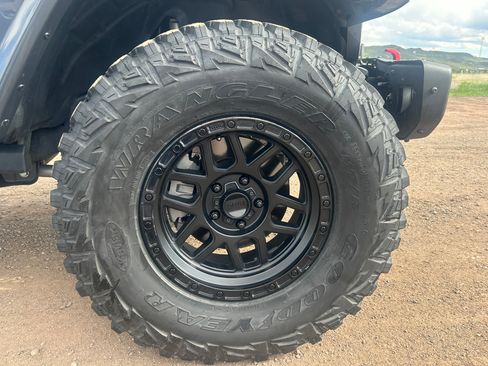 Used 2020 Jeep Wrangler Unlimited Rubicon AWD/4WD image 6