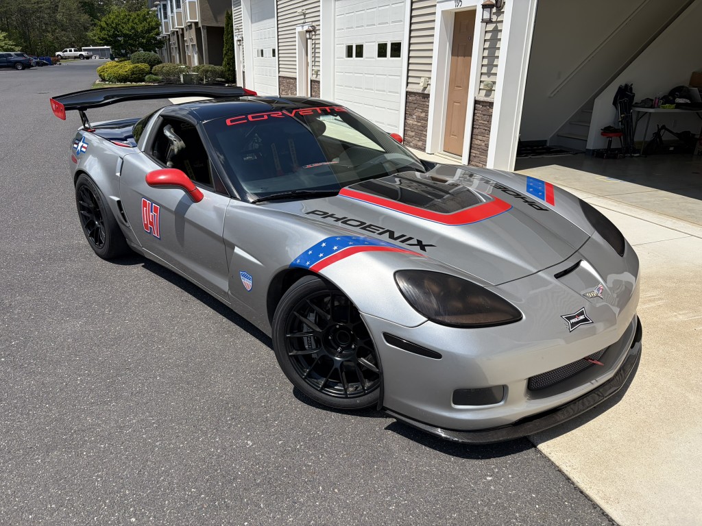 Used 2005 Chevrolet Corvette Coupe w/ Preferred Equipment Group RWD image 5