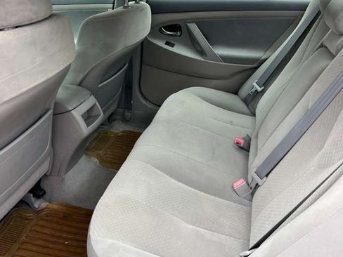 Used 2009 Toyota Camry LE FWD image 8