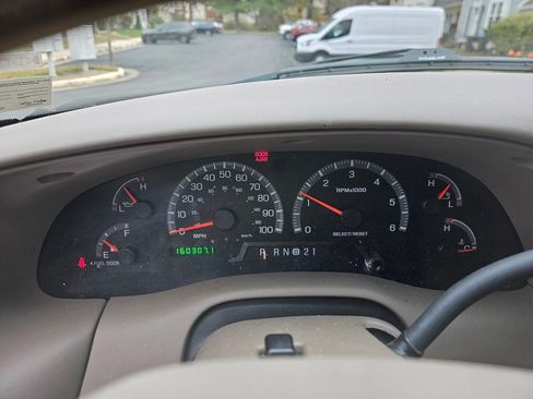 Used 2001 Ford F150 4x4 SuperCrew image 10