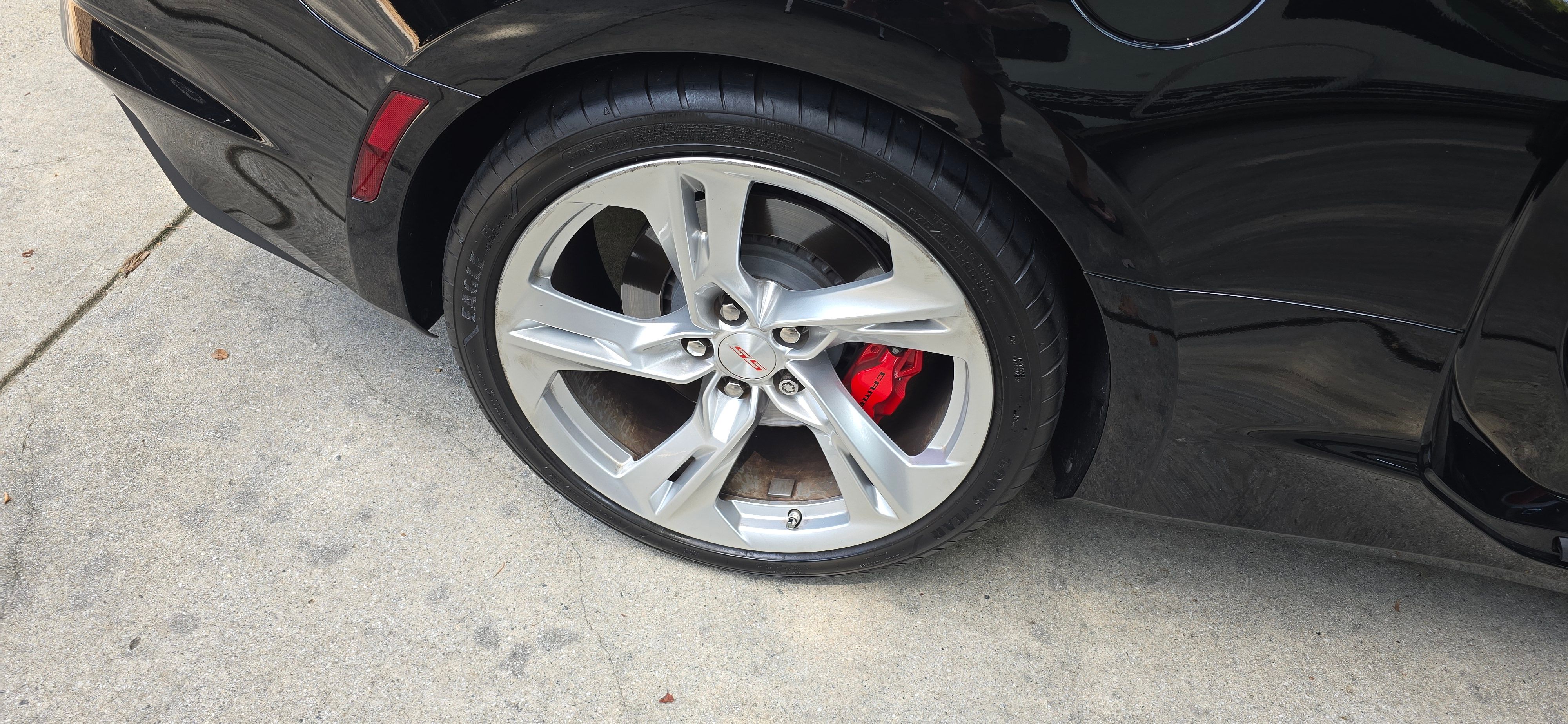Used 2023 Chevrolet Camaro SS RWD image 12