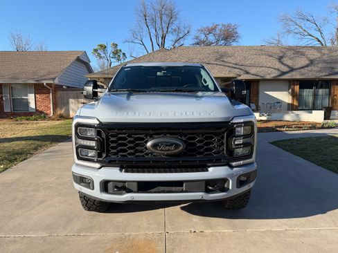 Used 2025 Ford F250 Lariat w/ Lariat Ultimate Package image 4