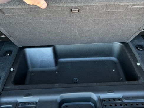 Used 2022 Jeep Wrangler Unlimited Sahara w/ Cold Weather Group image 11