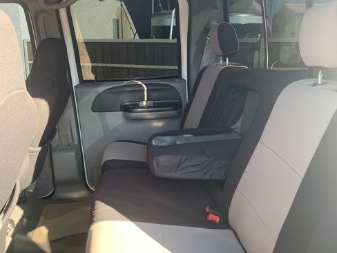 Used 2005 Ford F250 XLT RWD image 5