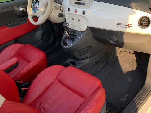 Used 2012 FIAT 500 Lounge w/ Luxury Leather Pkg image 1