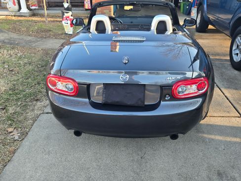 Used 2014 MAZDA MX-5 Miata Grand Touring w/ Premium Package image 15