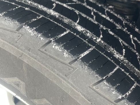 Used 2020 Chevrolet Equinox LT image 9