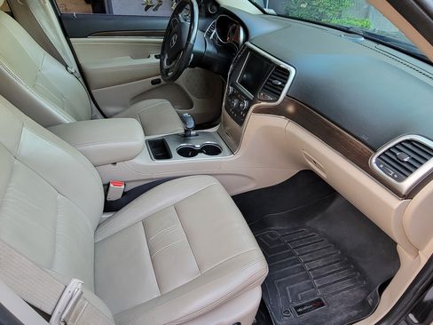 Used 2014 Jeep Grand Cherokee Limited w/ Trailer Tow Group IV image 18