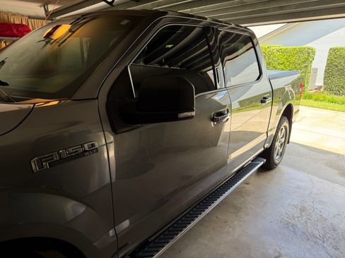 Used 2018 Ford F150 XLT w/ Equipment Group 302A Luxury AWD/4WD image 9