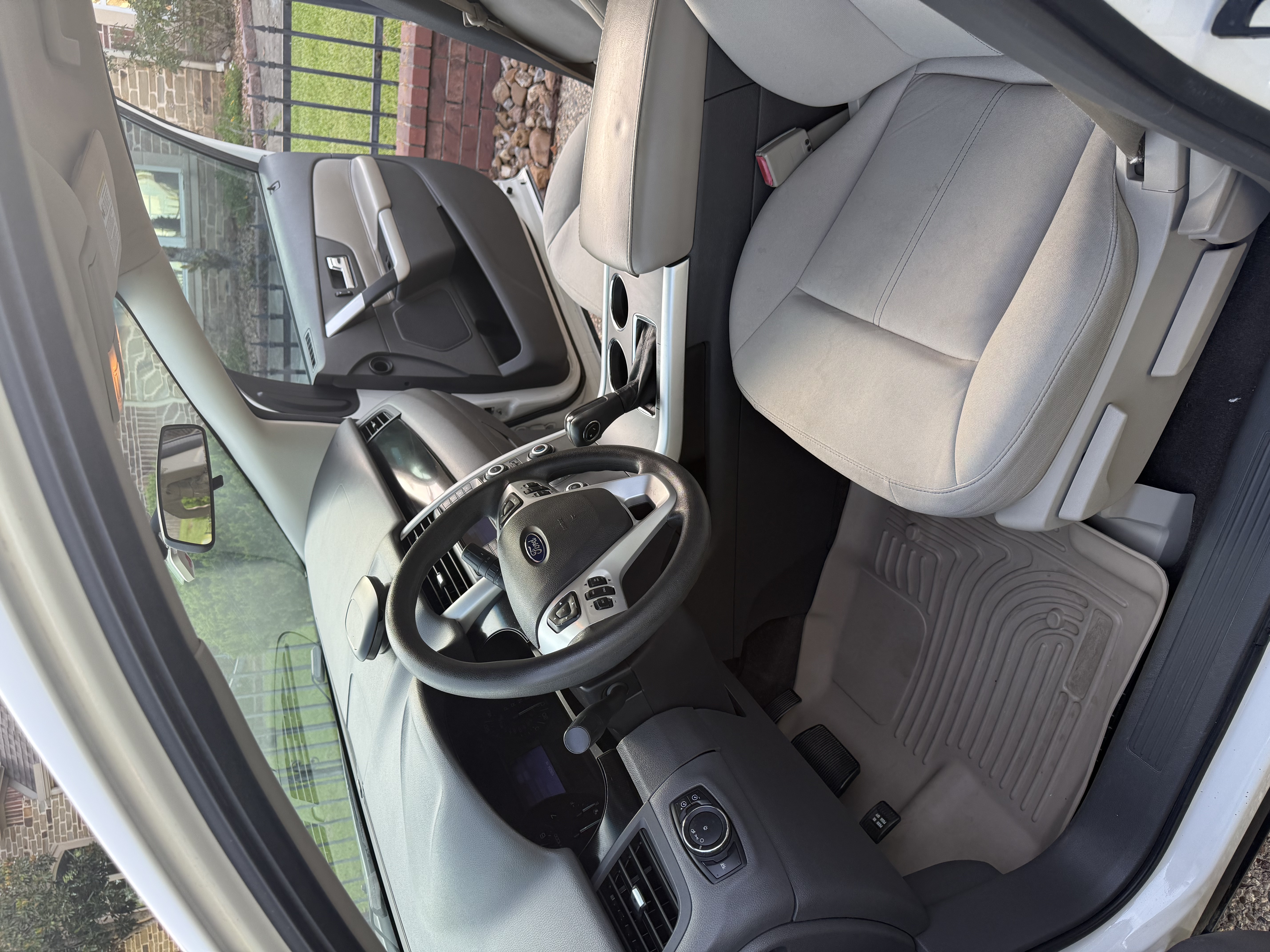 Used 2013 Ford Edge SE FWD image 13