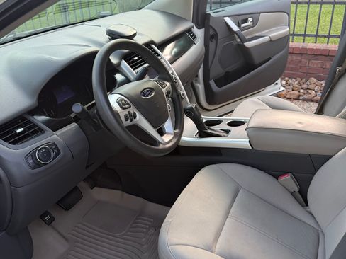 Used 2013 Ford Edge SE FWD image 13